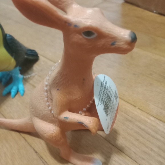 Huge New Lot of 13 Plastic Animals - Picture 2 of 6